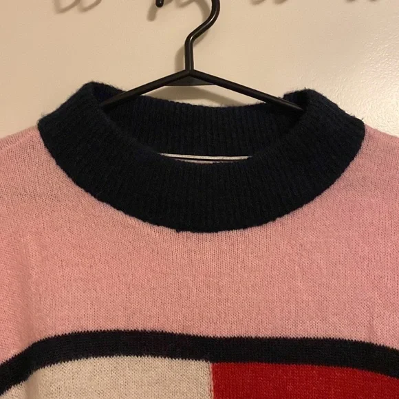 Sweater - Picture 3 of 4